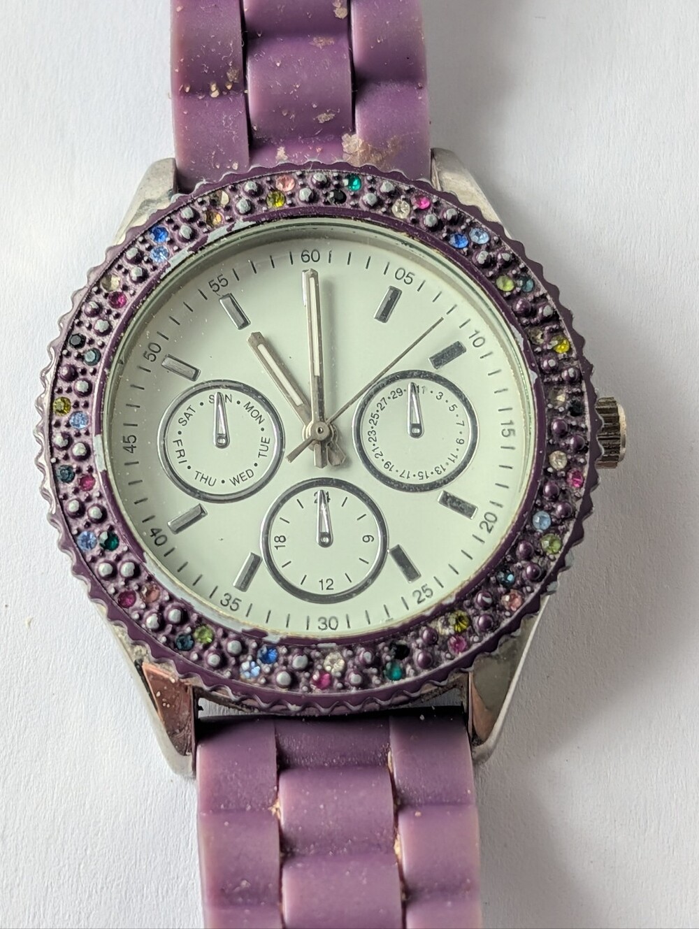 ​Purple Crystal Embellished Fashion Watch